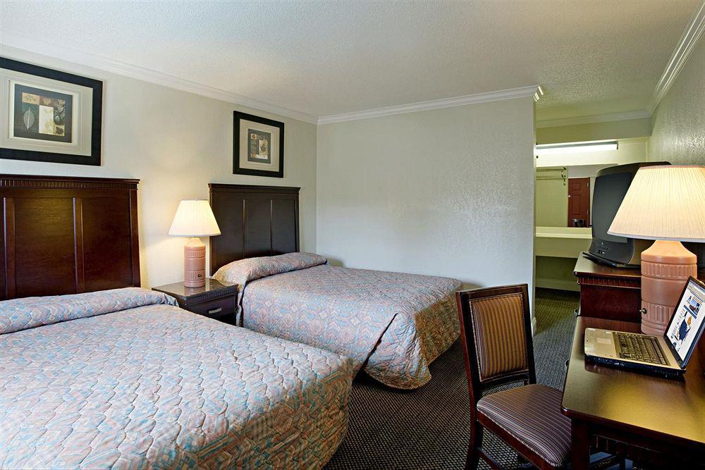 פרסנו Dream Inn חדר תמונה